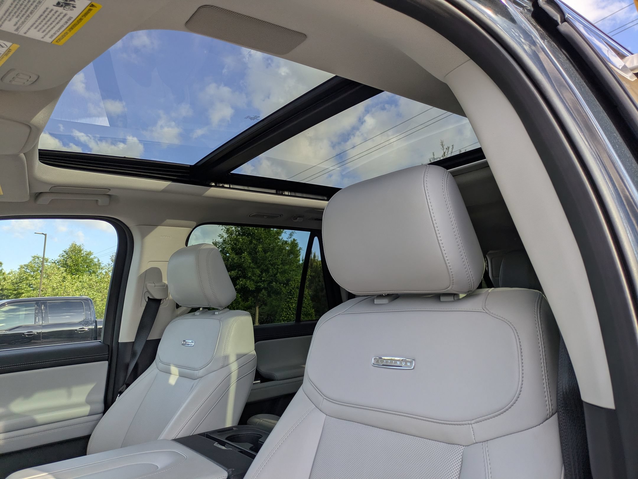 Certified 2025 Ford Expedition Max Platinum w/ Driver's Package AWD/4WD image 26