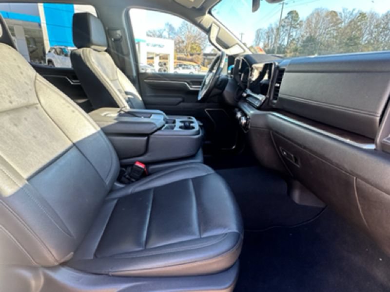 Used 2025 GMC Sierra 1500 SLT AWD/4WD image 22