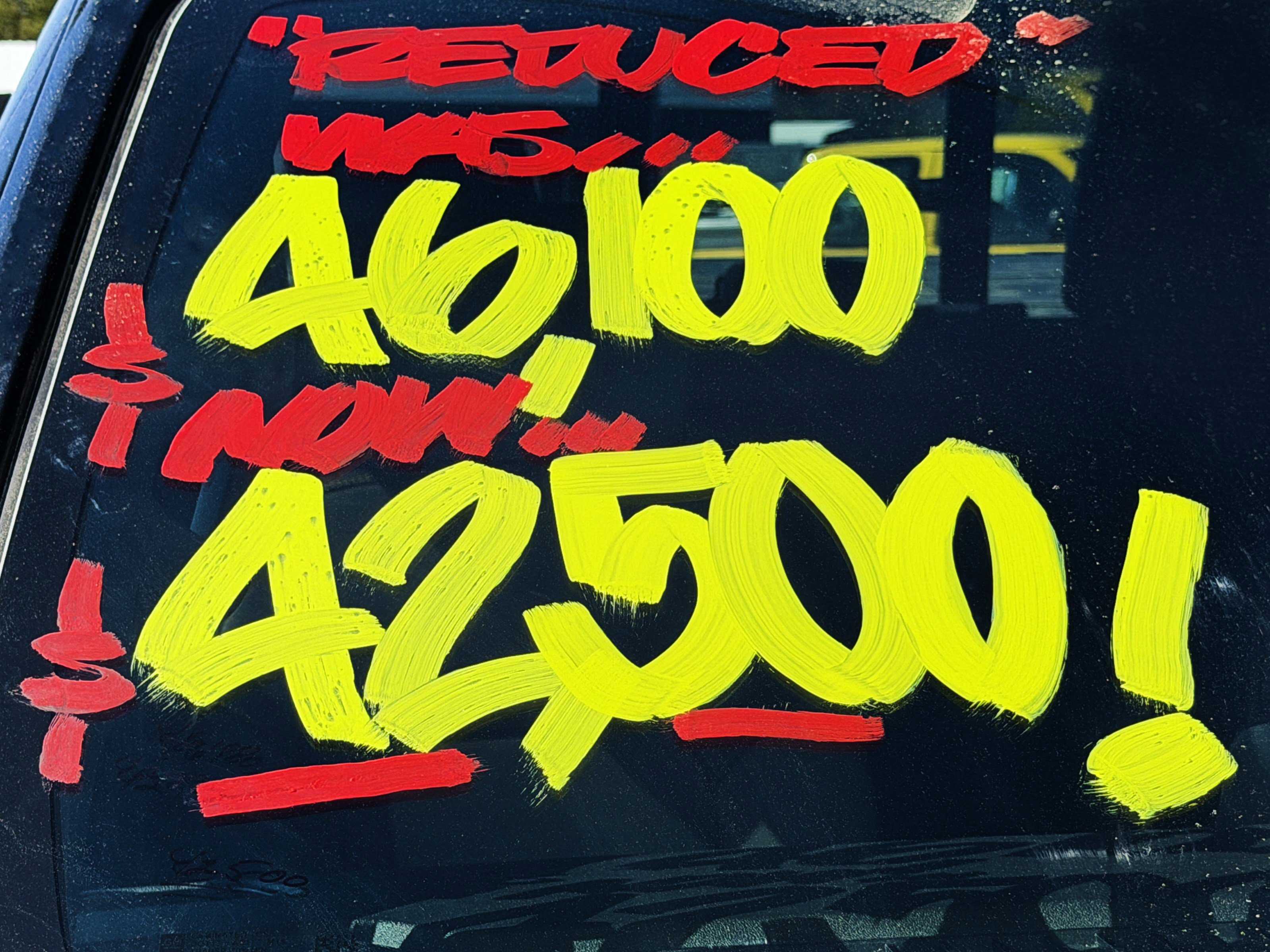 Used 2024 Chevrolet Colorado ZR2 w/ ZR2 Convenience Package III image 2