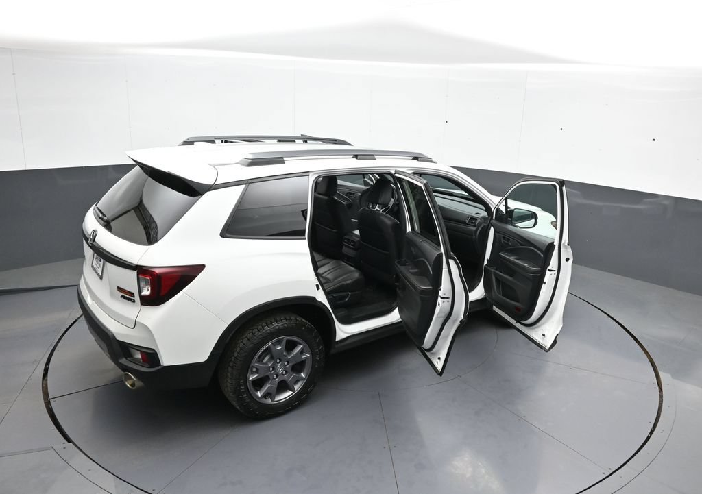 Certified 2024 Honda Passport TrailSport image 46