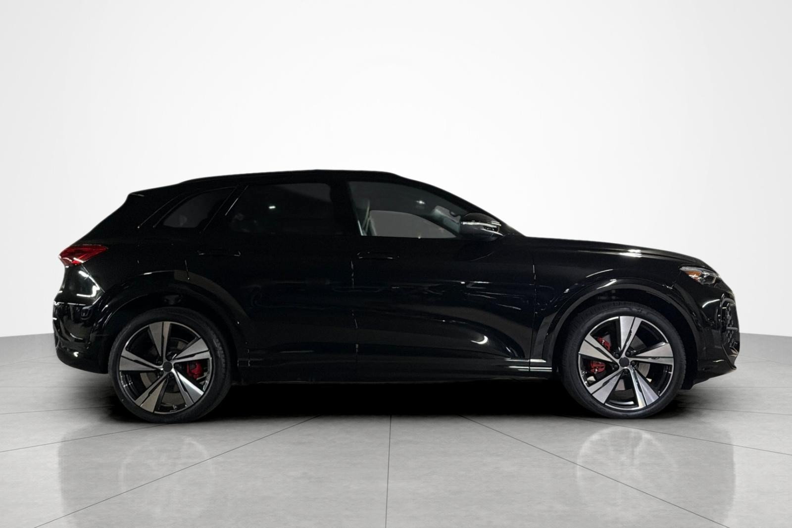 New 2026 Audi SQ5 Premium Plus AWD/4WD image 7