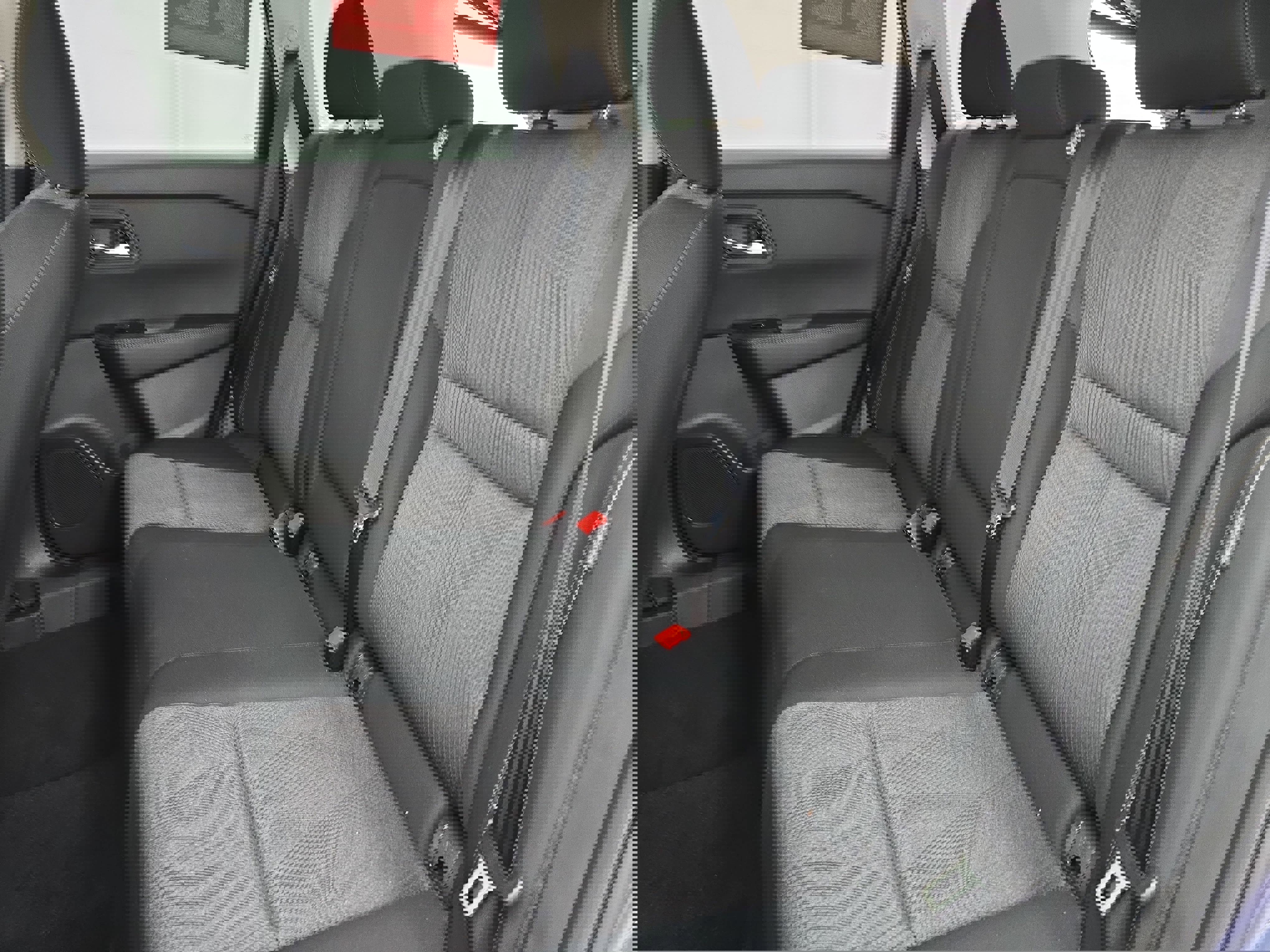 Certified 2025 Nissan Rogue SV image 14