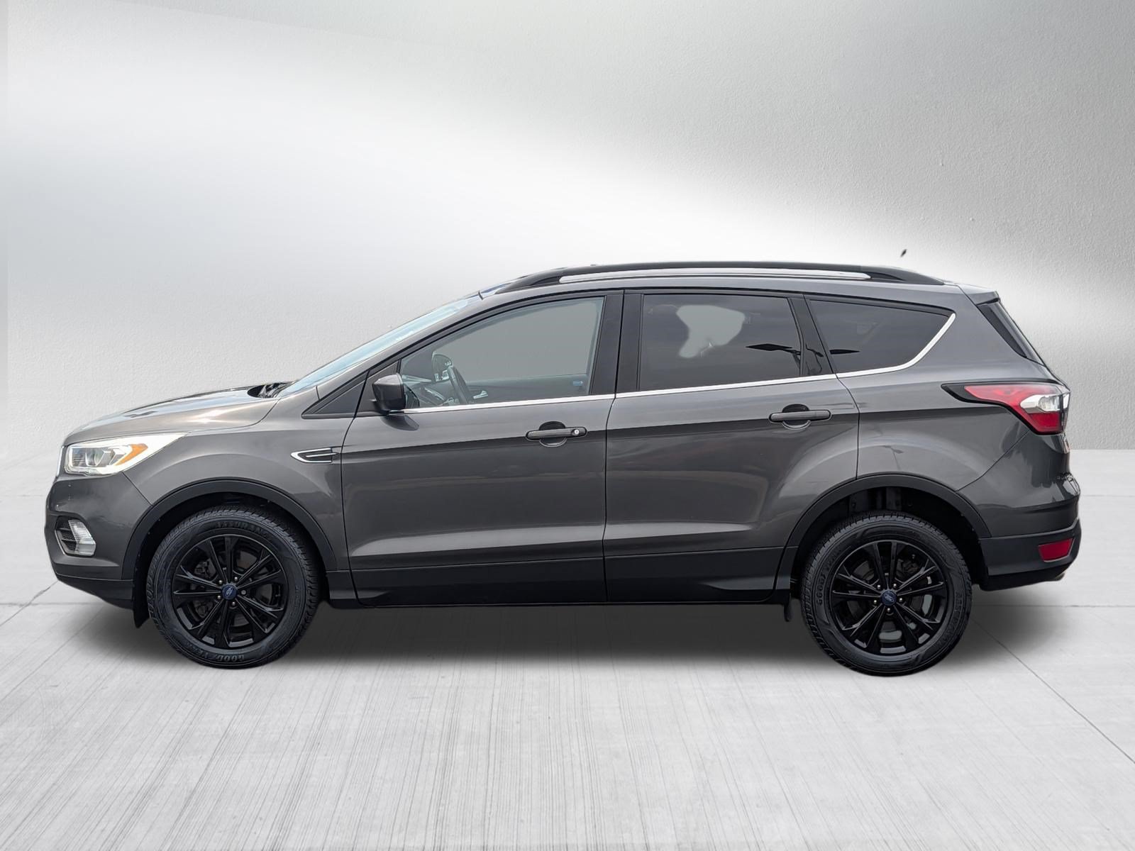 Used 2018 Ford Escape SEL AWD/4WD image 4