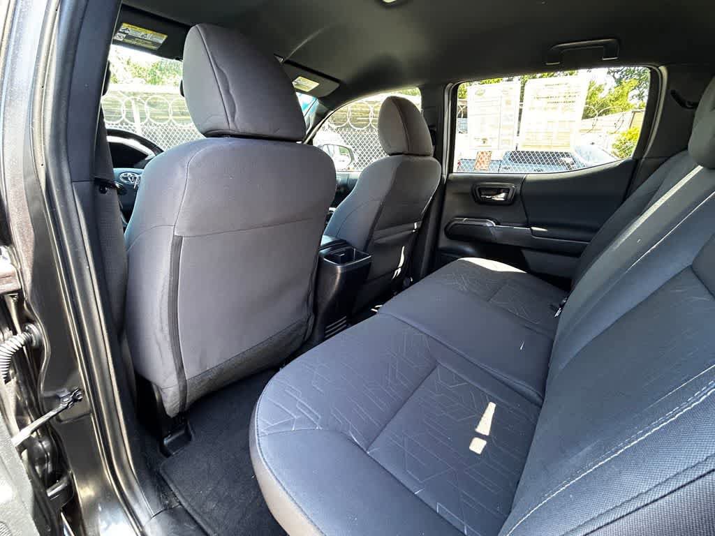 Used 2017 Toyota Tacoma TRD Sport w/ Tow Package image 12