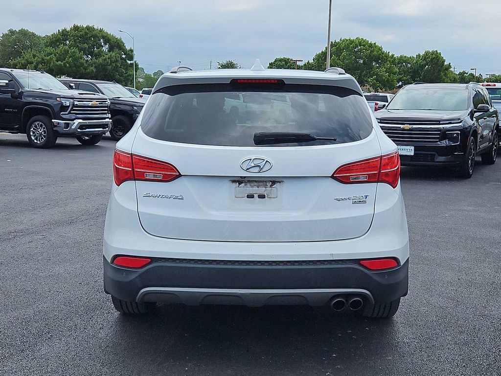 Used 2015 Hyundai Santa Fe Sport 2.0T w/ Option Group 05 FWD image 5