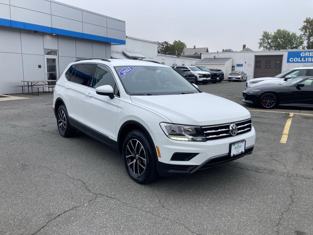 Used 2021 Volkswagen Tiguan SE