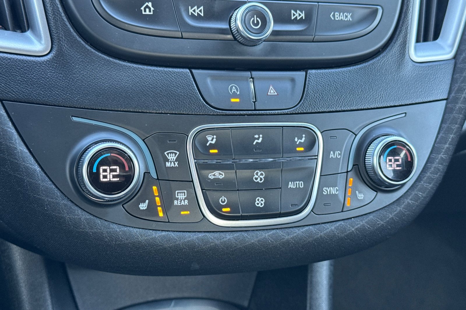 Used 2023 Chevrolet Malibu LT w/ Driver Confidence Package image 28