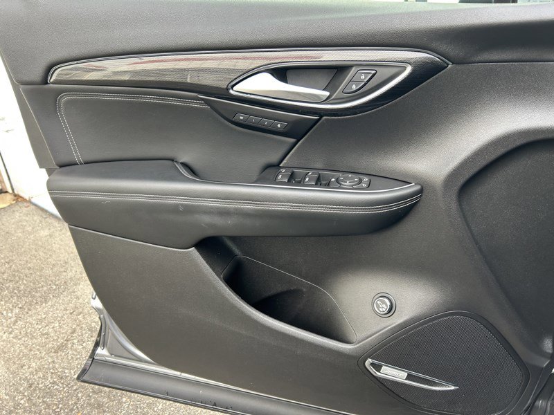 Used 2022 Buick Envision Essence w/ Technology Package I image 19