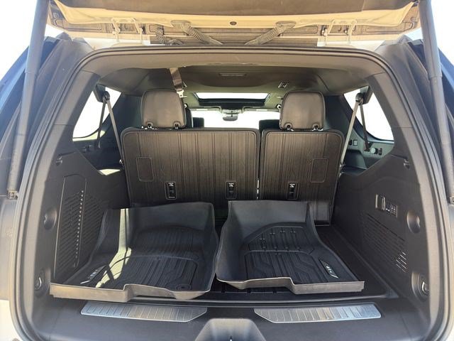 Used 2025 GMC Yukon XL Denali Ultimate w/ LPO, Floor Liner Package AWD/4WD image 18