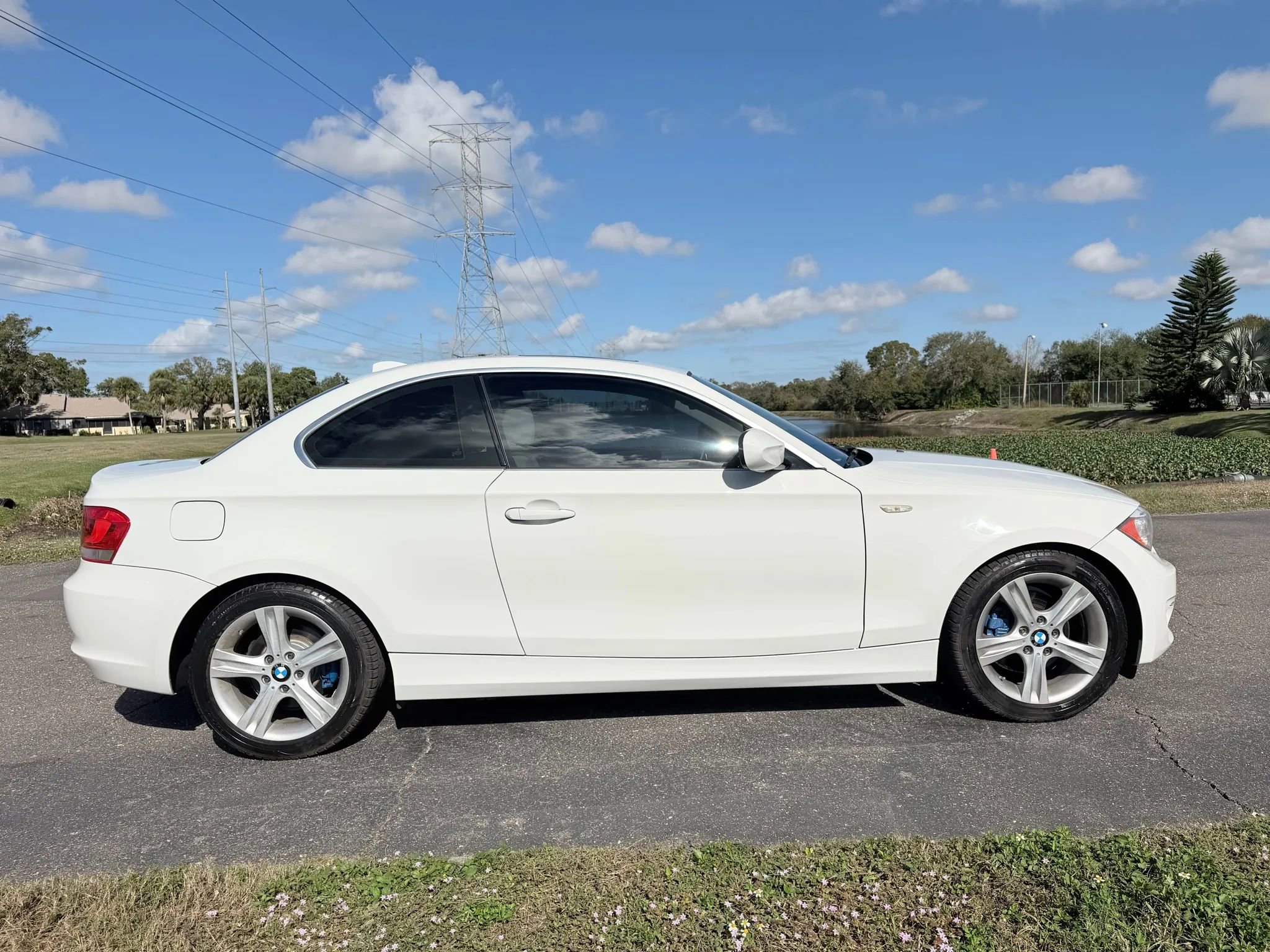 Used 2012 BMW 128i Coupe image 6