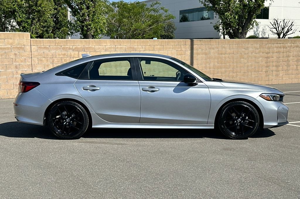 Used 2025 Honda Civic Sport image 3