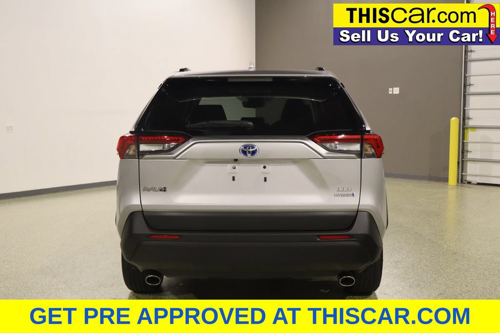 Used 2022 Toyota RAV4 XLE w/ Convenience Package AWD/4WD image 8