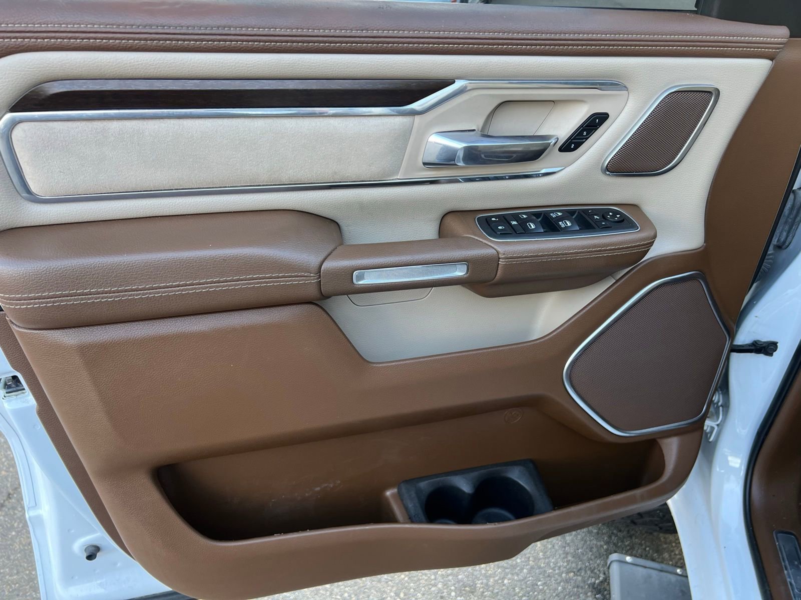 Used 2021 RAM 1500 Laramie image 14