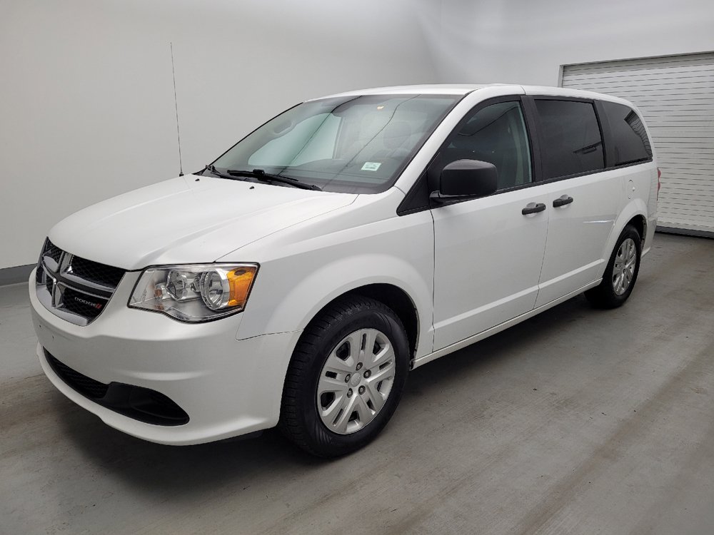 Used 2019 Dodge Grand Caravan SE FWD image 2