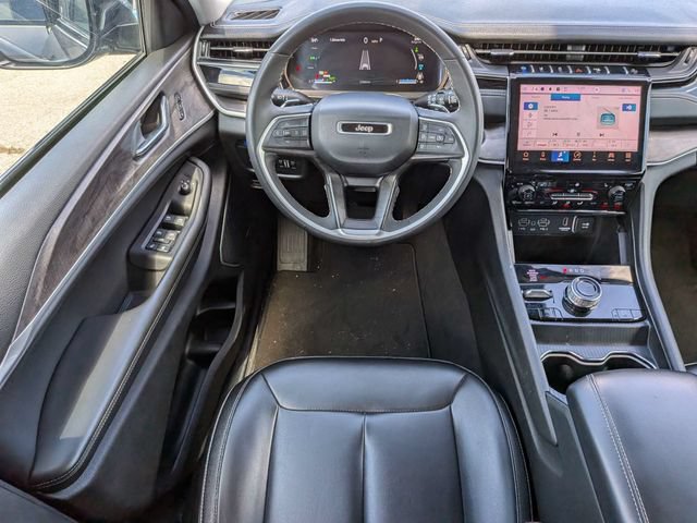 Used 2024 Jeep Grand Cherokee Limited 4xe AWD/4WD image 17