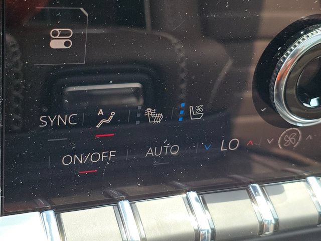 New 2026 GMC Yukon Denali Ultimate AWD/4WD image 7