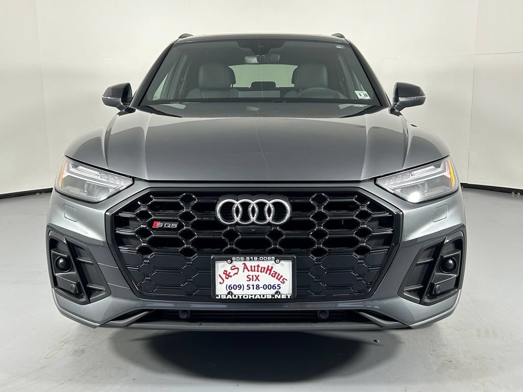 Used 2023 Audi SQ5 Prestige w/ Prestige Package AWD/4WD image 2