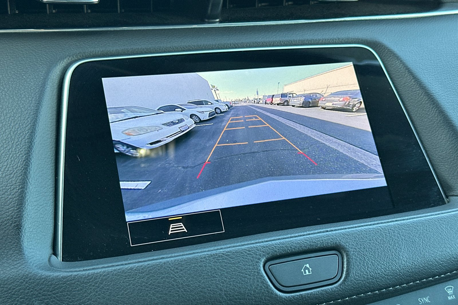 Certified 2023 Cadillac XT4 Premium Luxury image 19