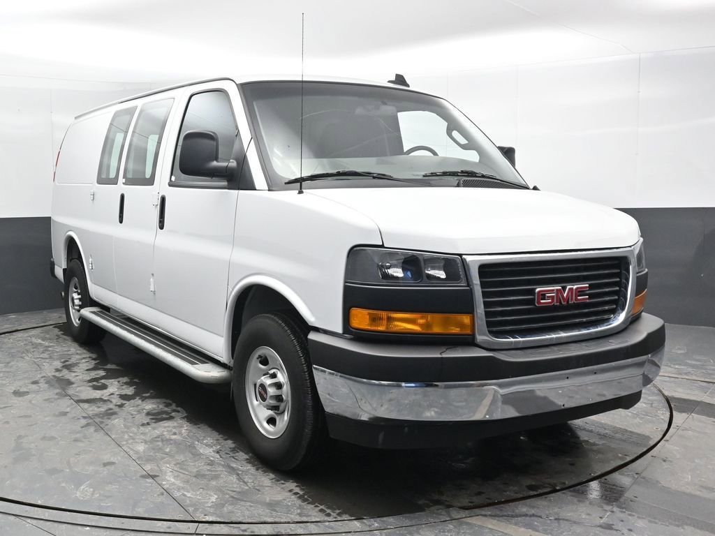Used 2024 GMC Savana 2500 w/ Driver Convenience Package image 5