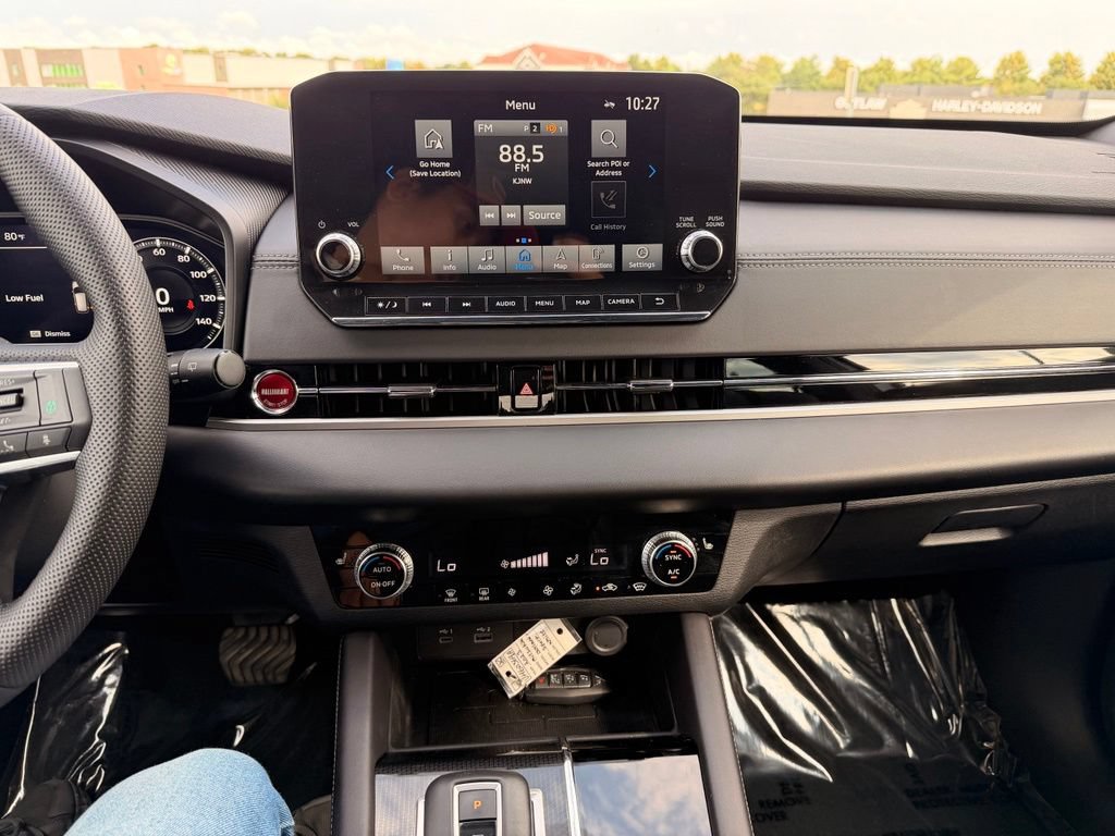 Used 2023 Mitsubishi Outlander Ralliart AWD/4WD image 23