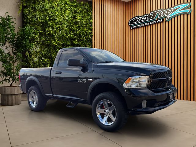 Used 2018 RAM 1500 Express RWD image 1