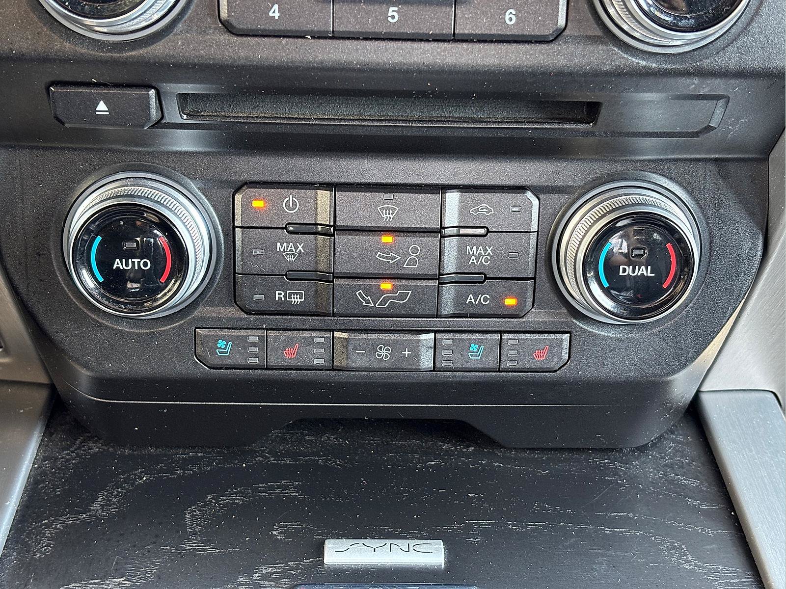 Used 2018 Ford F150 Platinum w/ Equipment Group 701A Luxury AWD/4WD image 26