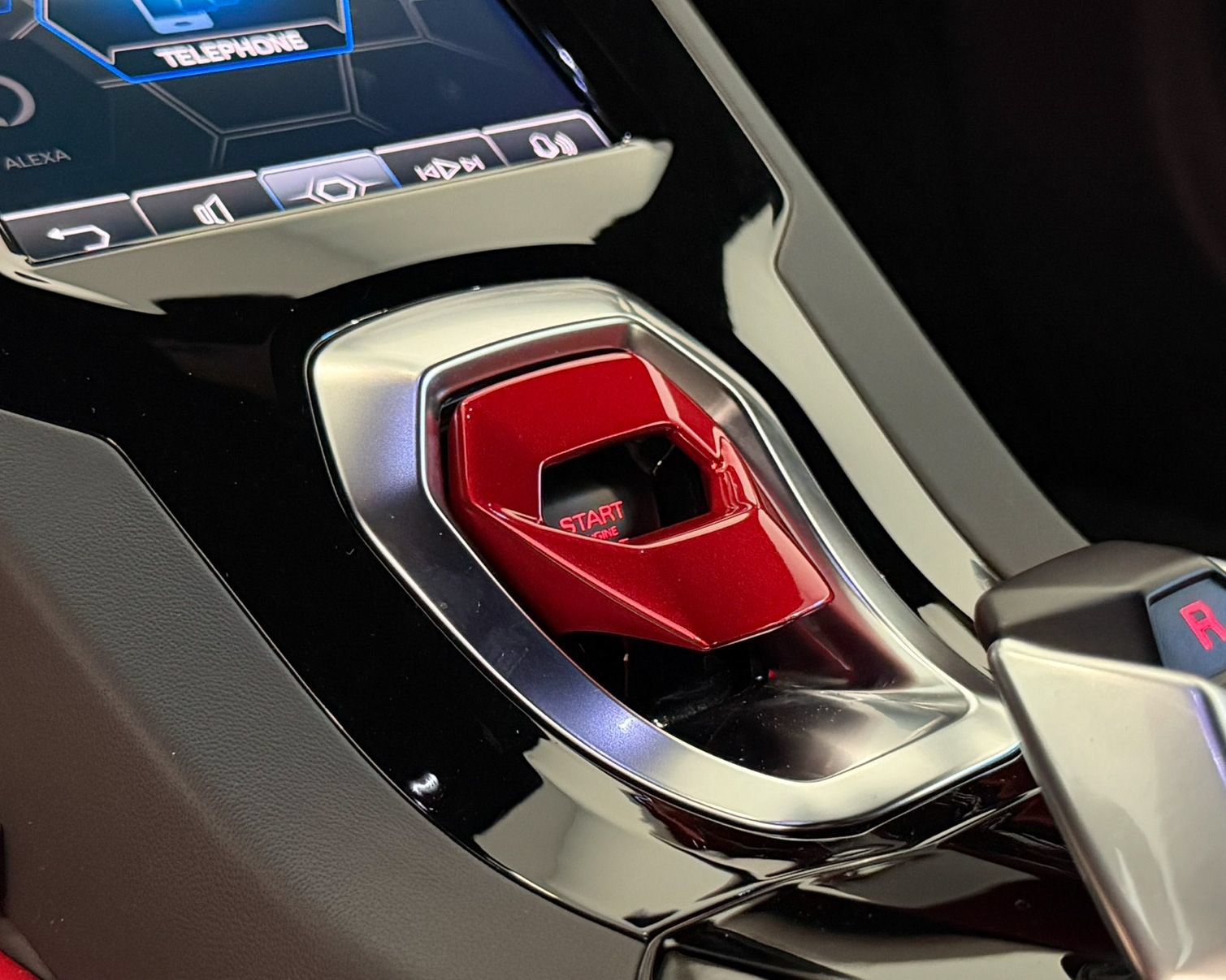 Used 2022 Lamborghini Huracan EVO RWD image 28