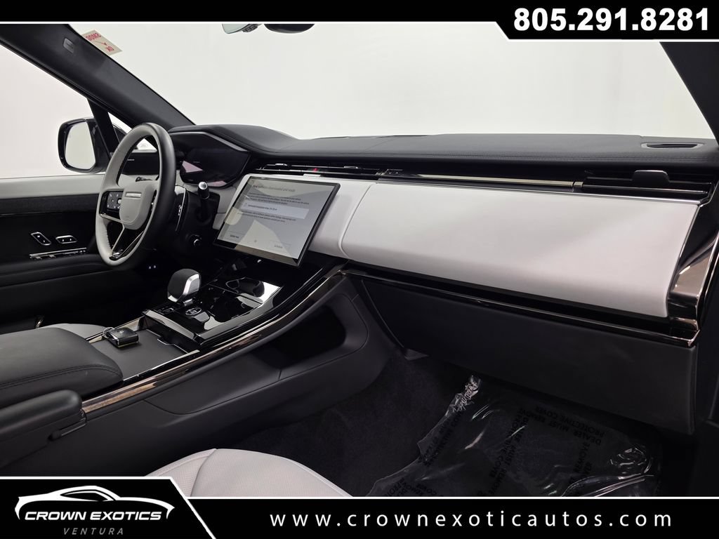 Used 2024 Land Rover Range Rover Sport Dynamic SE AWD/4WD image 10