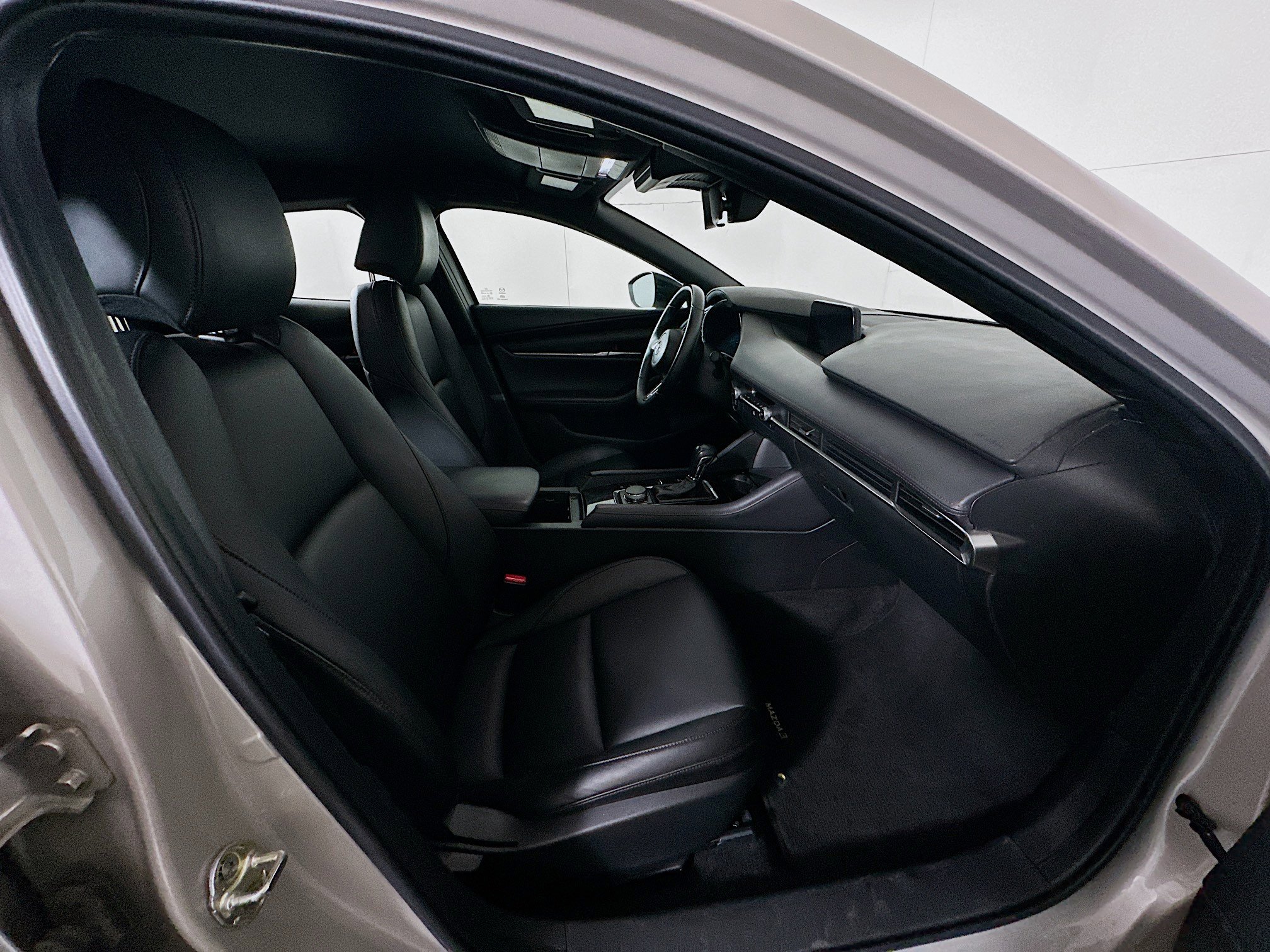 Used 2024 MAZDA MAZDA3 s image 31