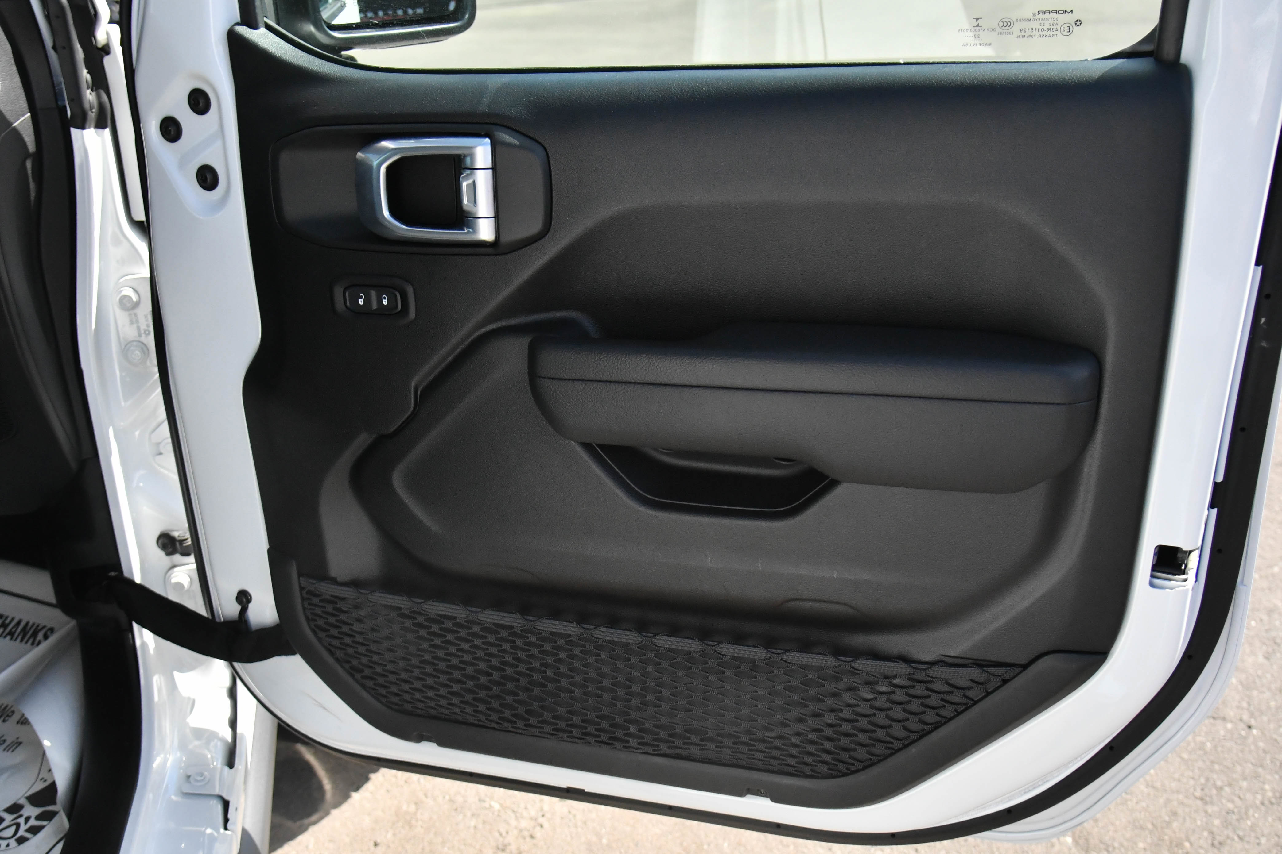 Used 2023 Jeep Wrangler Unlimited Rubicon 4xe w/ Steel Bumper Group image 46