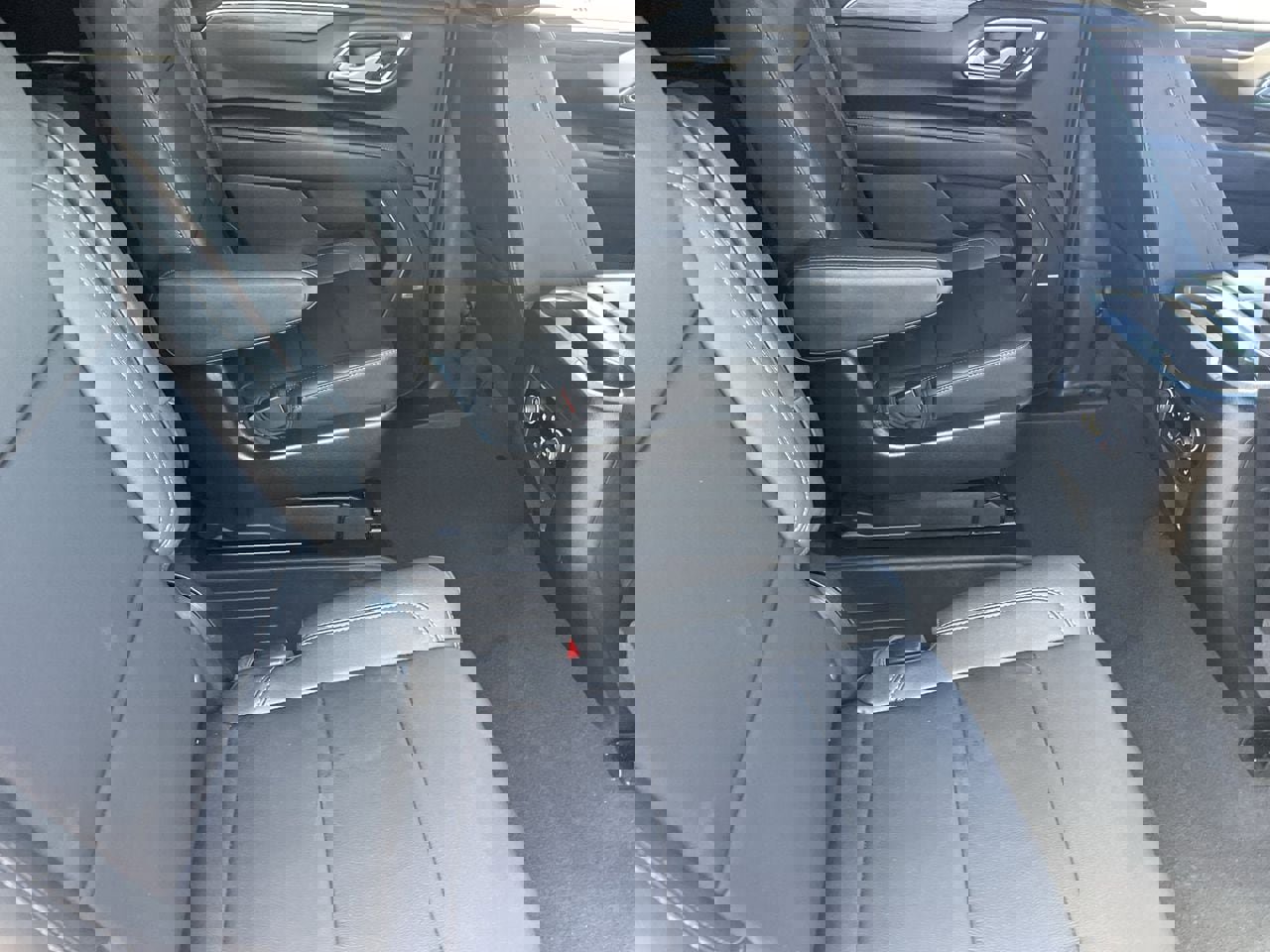 Used 2022 Chevrolet Tahoe Z71 w/ Z71 Off-Road Package image 13