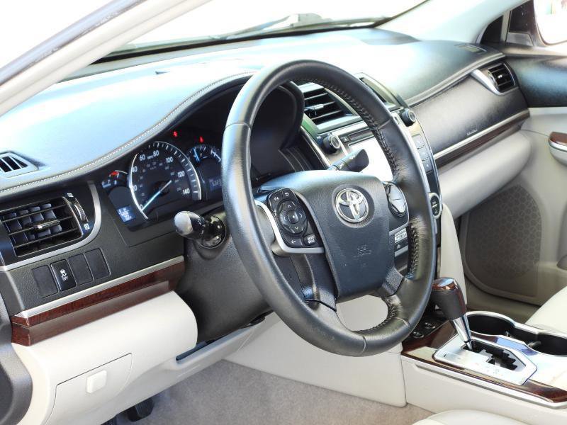 Used 2012 Toyota Camry XLE FWD image 45