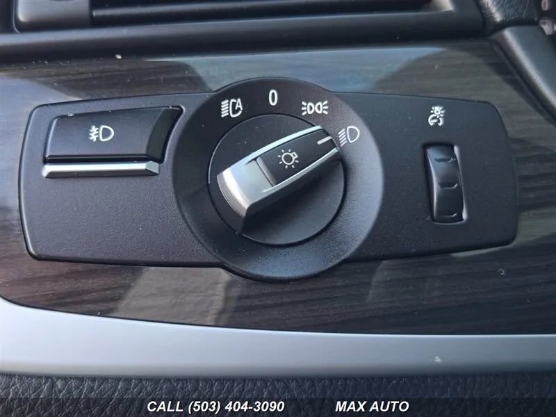 Used 2013 BMW 528i Sedan image 32