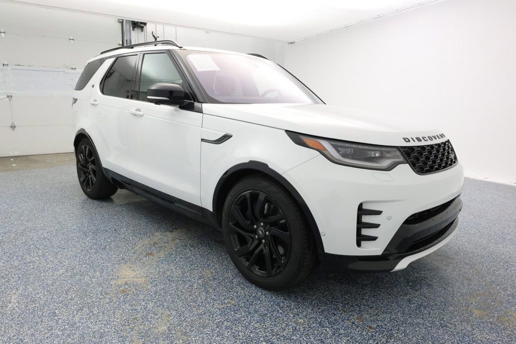 Used 2023 Land Rover Discovery HSE R-Dynamic image 2