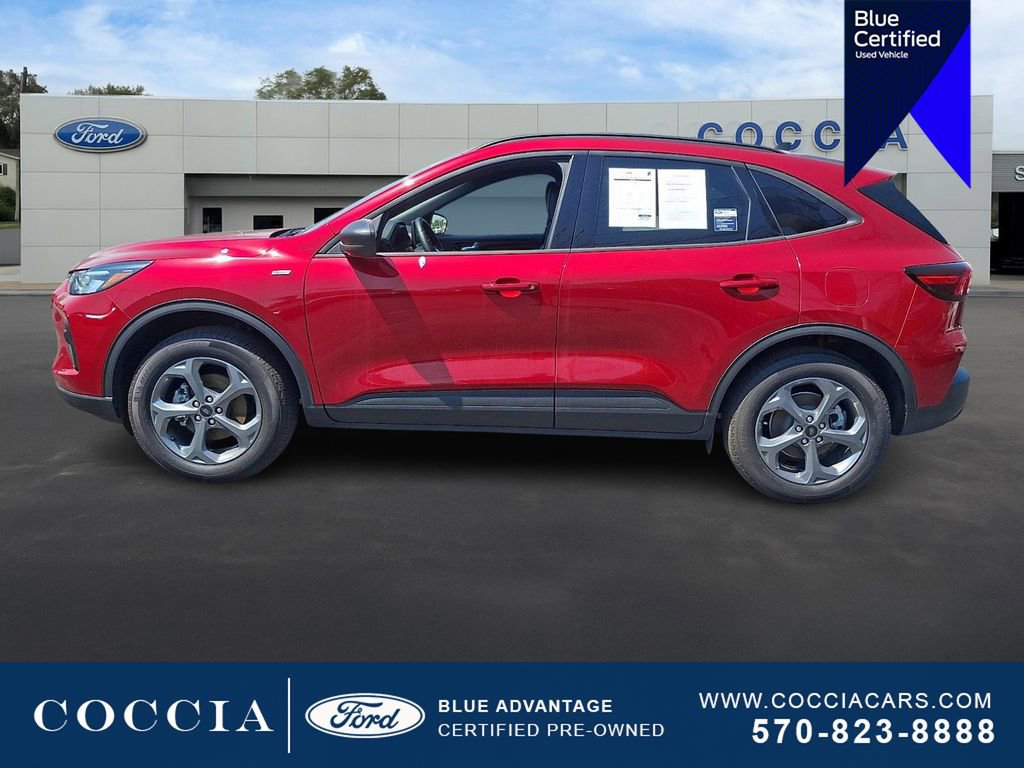 Certified 2025 Ford Escape ST-Line w/ Tech Pack #1 AWD/4WD image 7