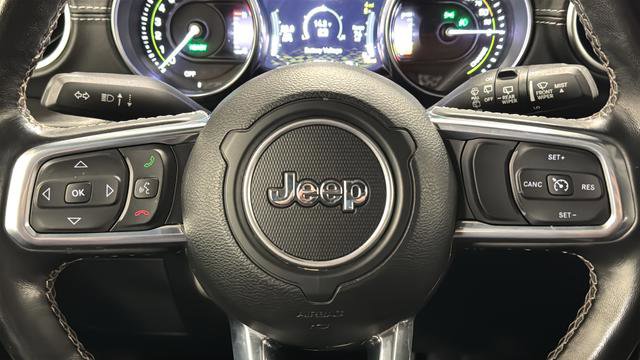 Used 2022 Jeep Wrangler Unlimited Sahara w/ Cold Weather Group image 15