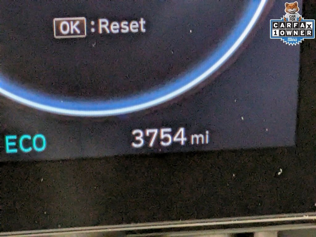 Used 2025 Hyundai Elantra Limited image 18