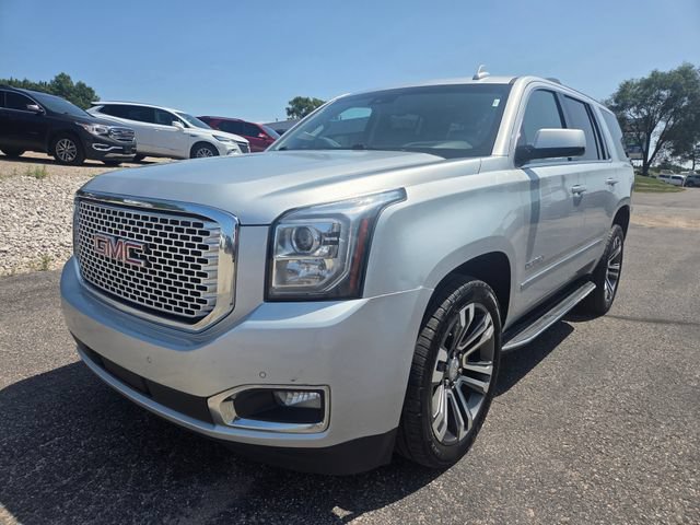 Used 2017 GMC Yukon Denali w/ Open Road Package AWD/4WD image 2