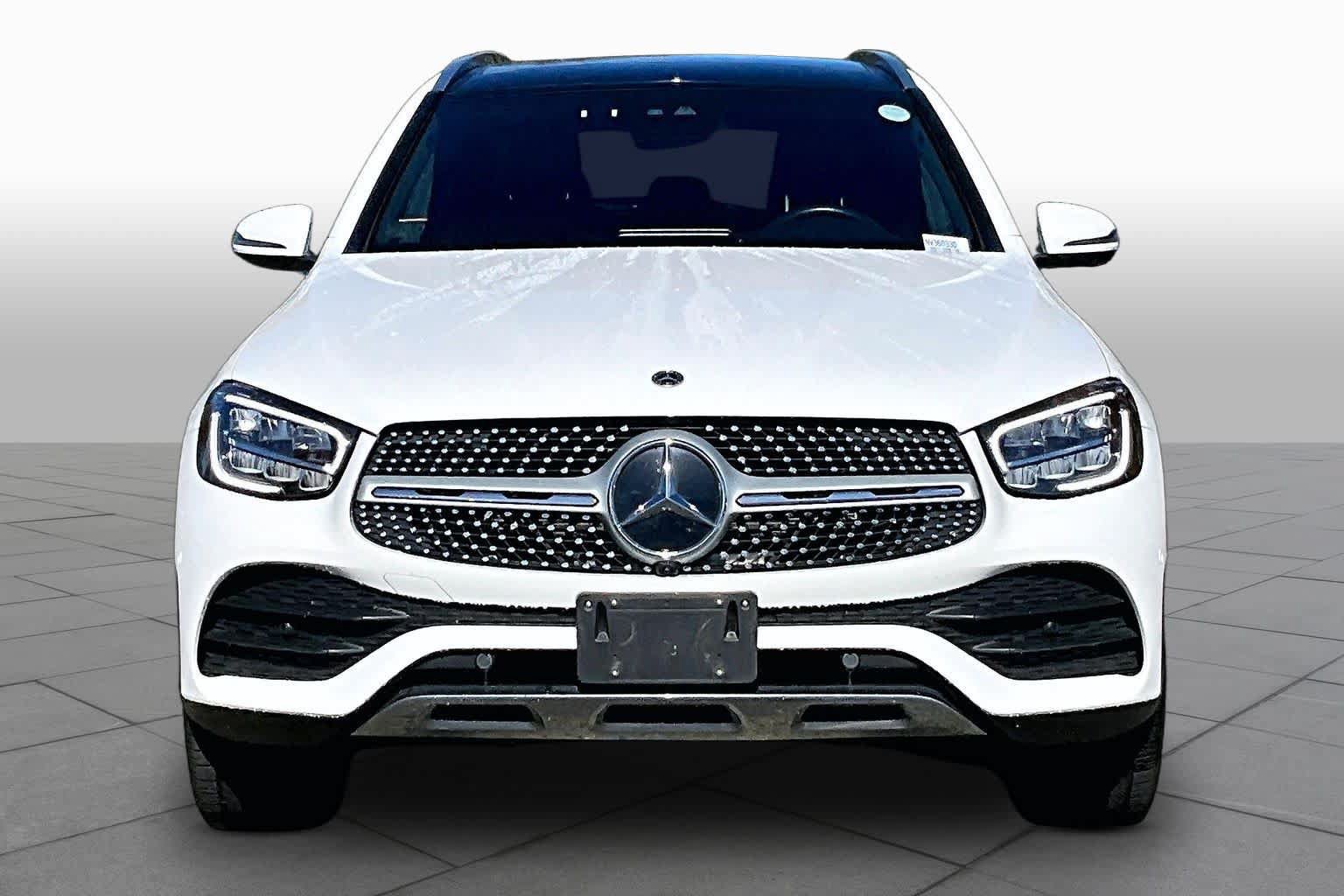 Used 2022 Mercedes-Benz GLC 300 4MATIC image 3