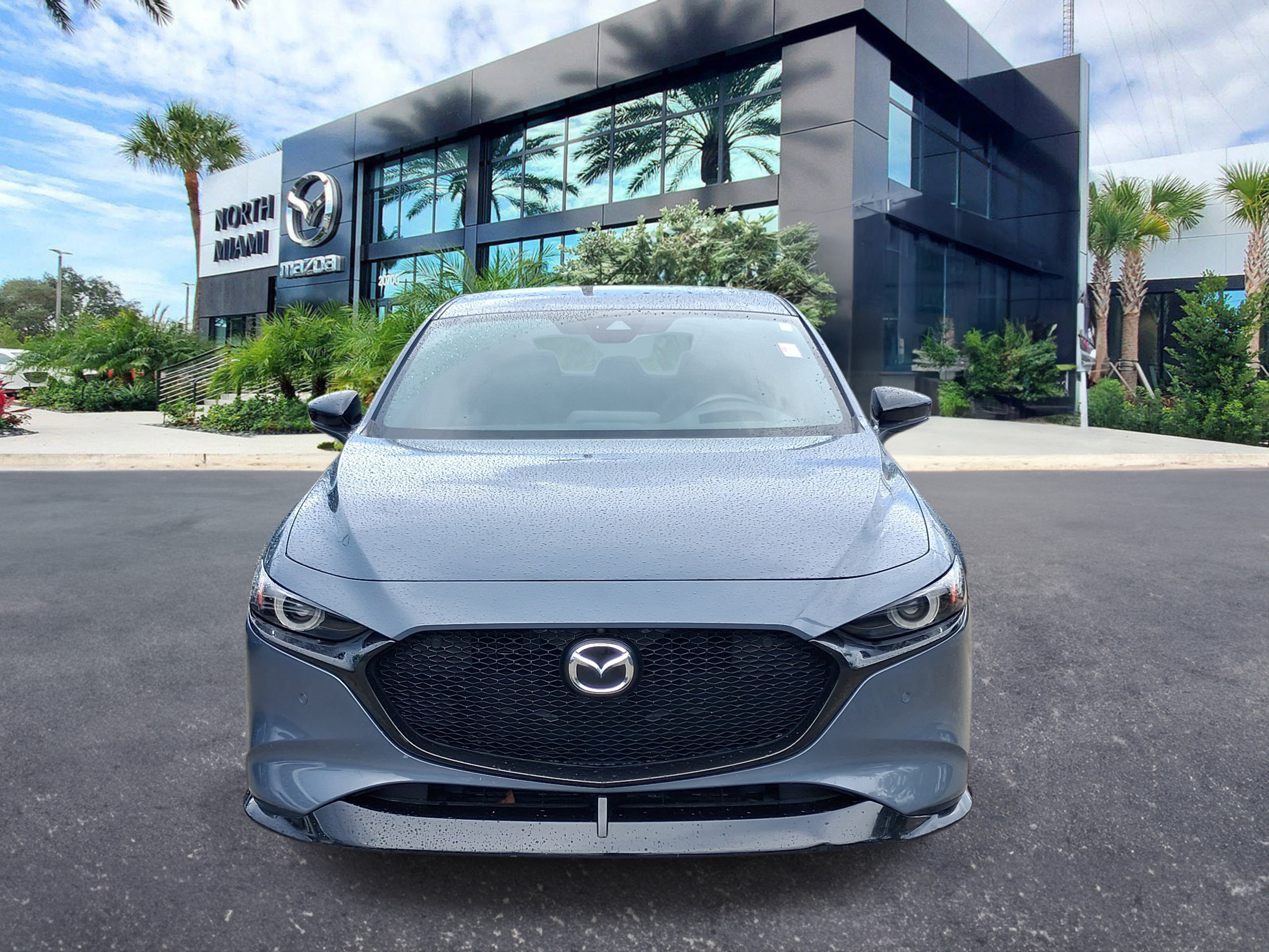 Used 2023 MAZDA MAZDA3 Hatchback w/Premium Plus Pkg AWD/4WD image 2
