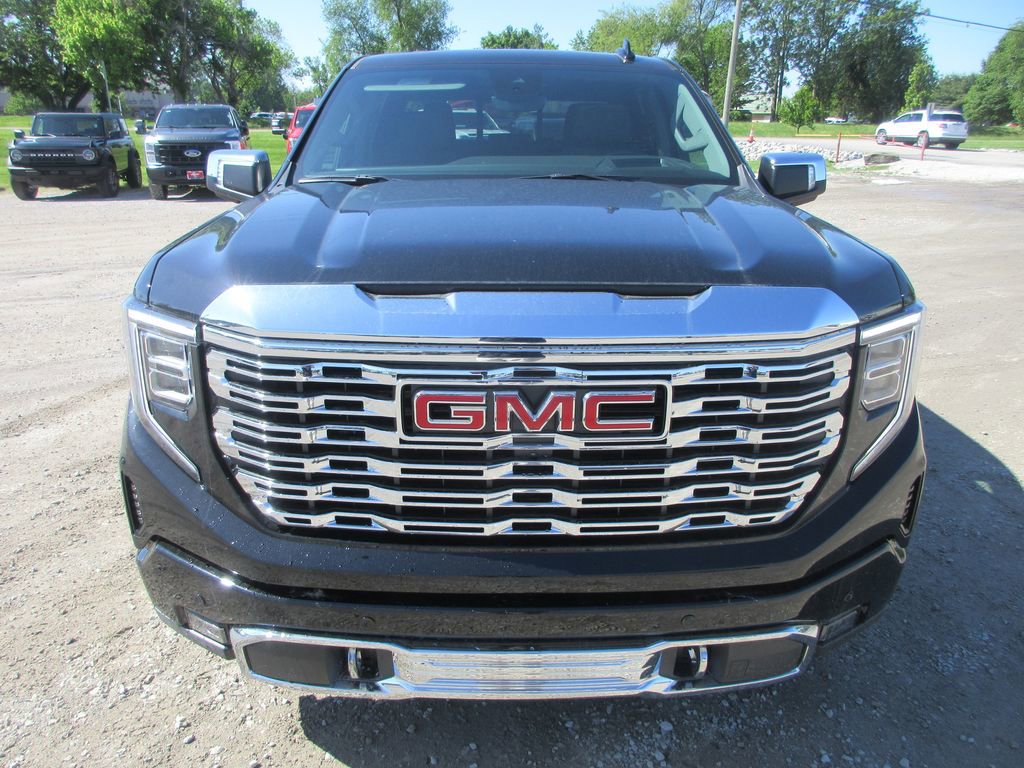 New 2026 GMC Sierra 1500 Denali w/ Denali Reserve Package AWD/4WD image 12