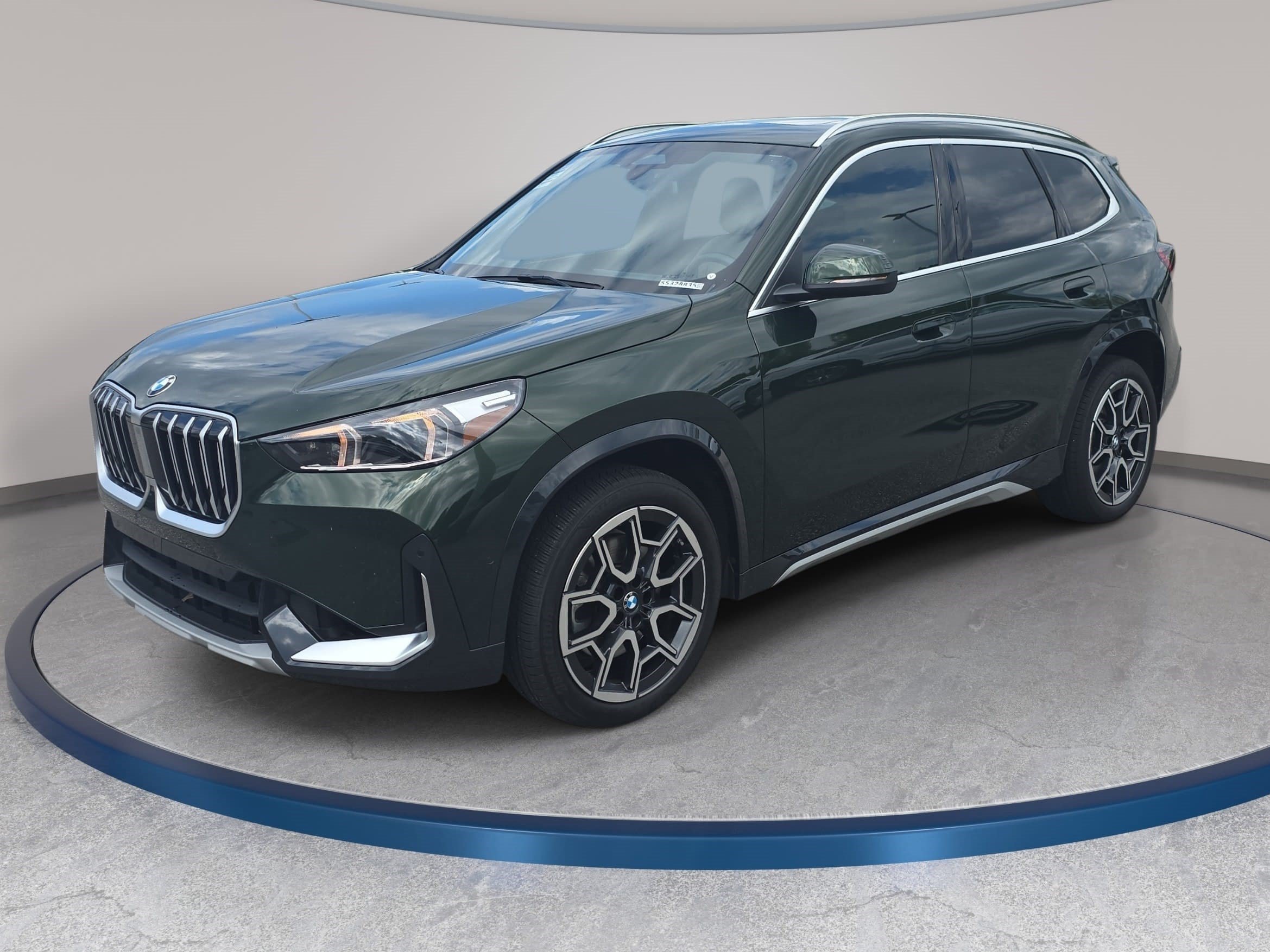 Used 2025 BMW X1 xDrive28i w/ Convenience Package AWD/4WD image 1