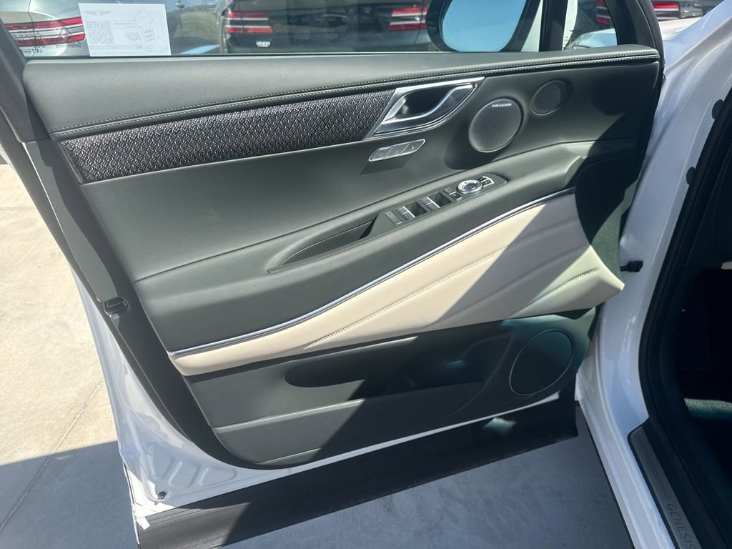 New 2026 Genesis GV80 3.5T e-SC image 11
