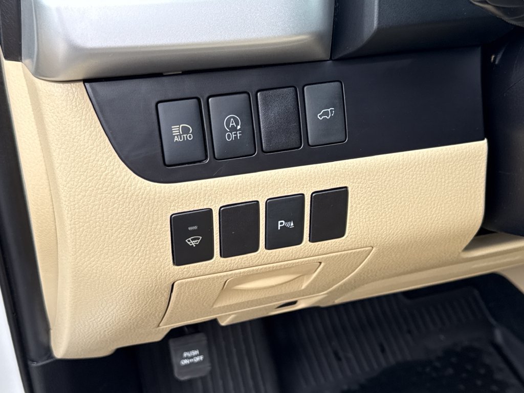 Used 2019 Toyota Highlander Limited AWD/4WD image 15