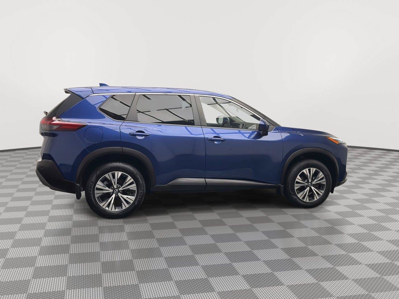 Used 2023 Nissan Rogue SV AWD/4WD image 35
