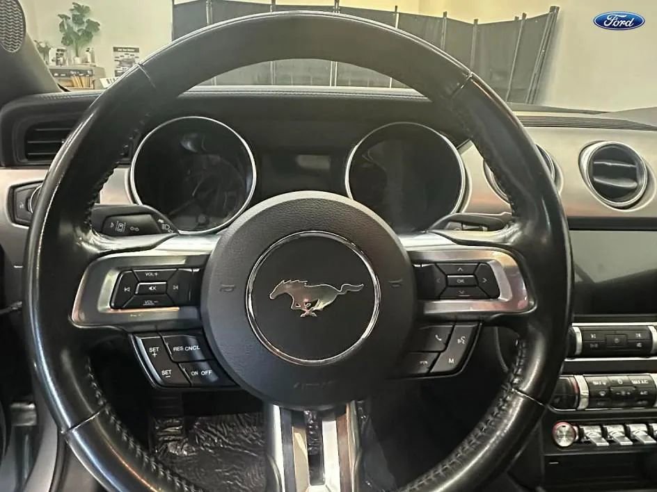 Used 2022 Ford Mustang Premium RWD image 13