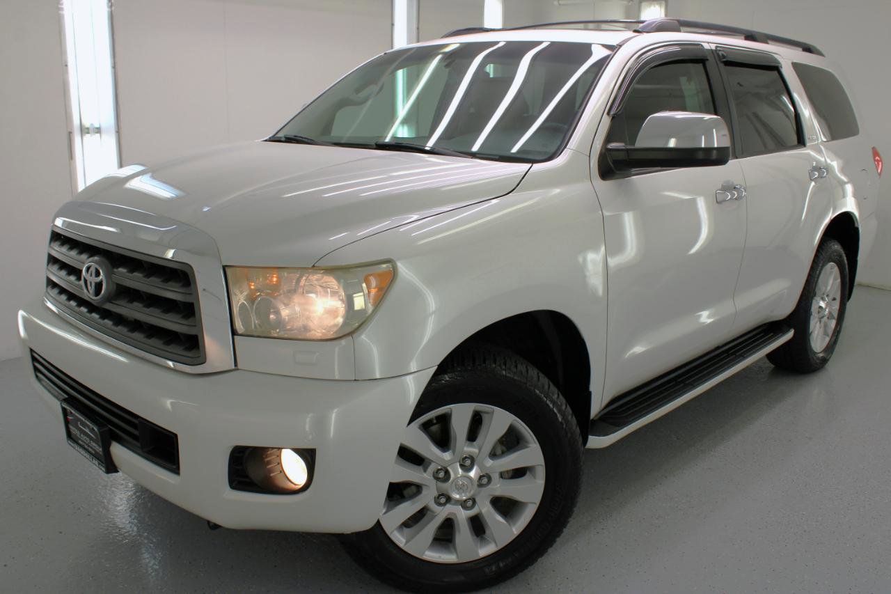 Used 2008 Toyota Sequoia Platinum image 2