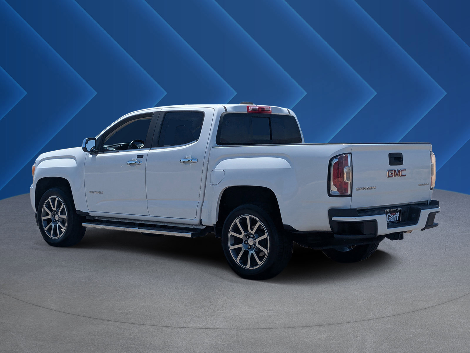 Used 2018 GMC Canyon Denali RWD image 5