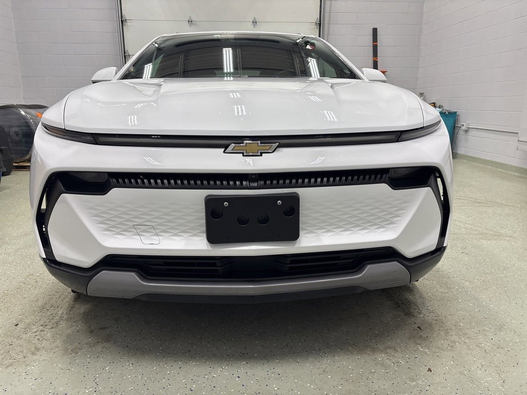 Used 2024 Chevrolet Equinox EV LT image 7