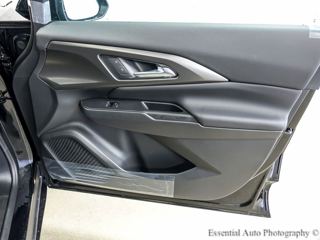 Certified 2026 Chevrolet Equinox EV LT image 24